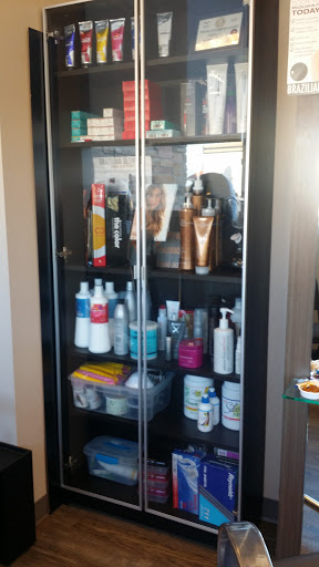 Beauty Salon «Dominican Blowouts Beauty Salon», reviews and photos, 3909 W Airport Fwy #29, Irving, TX 75062, USA