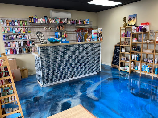 Tanning Salon «Sunsations Gifts & Tanning», reviews and photos, 52561 Columbia River Hwy, Scappoose, OR 97056, USA