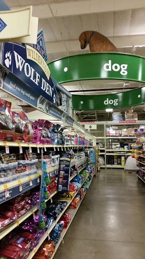 Pet Supply Store «PetSmart», reviews and photos, 595 E Hospitality Ln, San Bernardino, CA 92408, USA