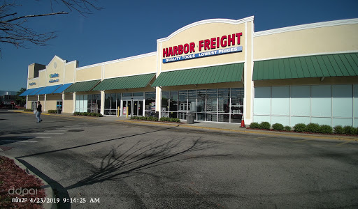 Hardware Store «Harbor Freight Tools», reviews and photos, 1317 E Osceola Pkwy, Kissimmee, FL 34744, USA