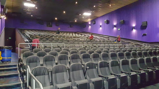 Movie Theater «Regal Cinemas Oakwood 18», reviews and photos, 2800 Oakwood Blvd, Hollywood, FL 33020, USA
