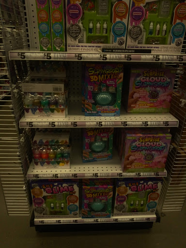 Variety Store «Five Below», reviews and photos, 300 Marketplace Blvd, Hamilton Township, NJ 08691, USA