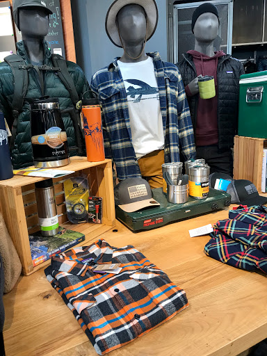 Camping Store «REI», reviews and photos, 350 Independence Blvd, Virginia Beach, VA 23462, USA