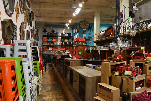 Used Office Furniture Store «City Liquidators: Used Office Furniture», reviews and photos, 830 SE 3rd Ave, Portland, OR 97214, USA