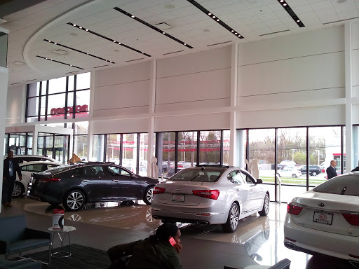 Car Dealer «Kia of Bedford», reviews and photos, 18180 Rockside Rd, Bedford, OH 44146, USA
