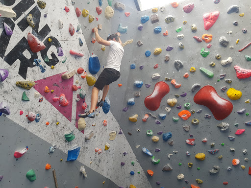 Climbing walls in Liverpool