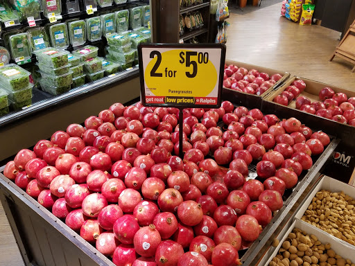 Shopping Mall «Gateway Plaza», reviews and photos, 21929 Ventura Blvd, Los Angeles, CA 91364, USA