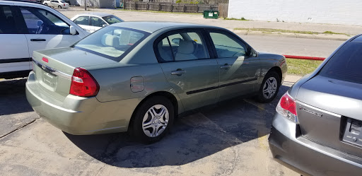 Car Dealer «Priced Right Used Cars», reviews and photos, 1103 S Broadway St, Wichita, KS 67211, USA