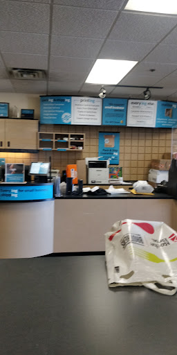 Shipping and Mailing Service «The UPS Store», reviews and photos, 290 Turnpike Rd #6, Westborough, MA 01581, USA