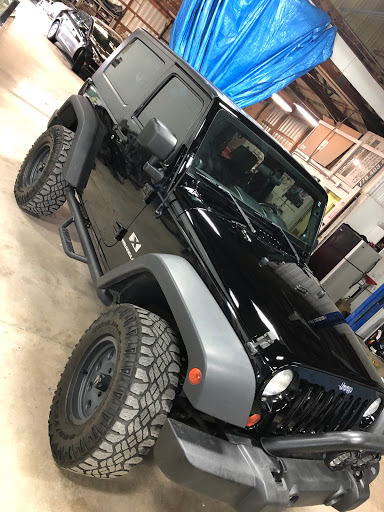 Auto Auction «Mendez Auto Collision LLC», reviews and photos, 1330 Union Hill Rd, Alpharetta, GA 30004, USA