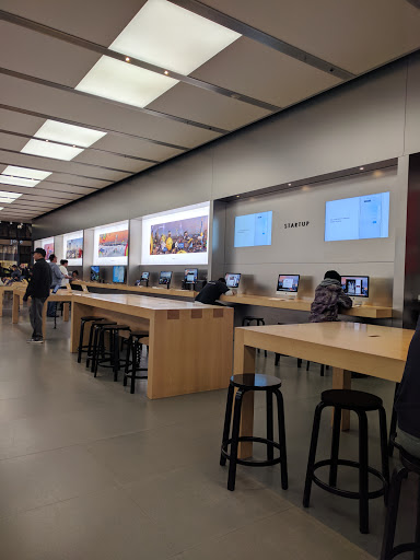 Computer Store «Apple Pasadena», reviews and photos, 54 W Colorado Blvd, Pasadena, CA 91105, USA