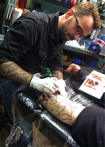 Tattoo Shop «Spirit Gallery Tattoo», reviews and photos, 207 Bank St, New London, CT 06320, USA