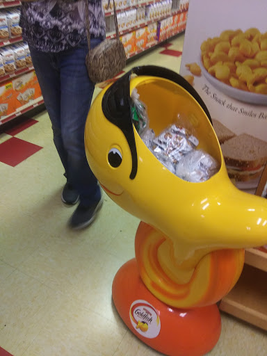 Thrift Store «Pepperidge Farm», reviews and photos, 35 S Willowdale Dr, Lancaster, PA 17602, USA