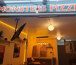 Monsters Pizzería photo