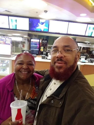 Movie Theater «Cobb Theatres Hollywood 16 & IMAX», reviews and photos, 4250 Old Greensboro Rd, Tuscaloosa, AL 35405, USA