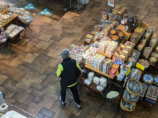 Grocery Store «Whole Foods Market», reviews and photos, 2700 Wilson Blvd, Arlington, VA 22201, USA