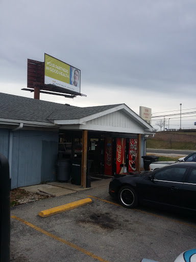 Liquor Store «Point Package Liquors», reviews and photos, 3030 E 10th St, Jeffersonville, IN 47130, USA