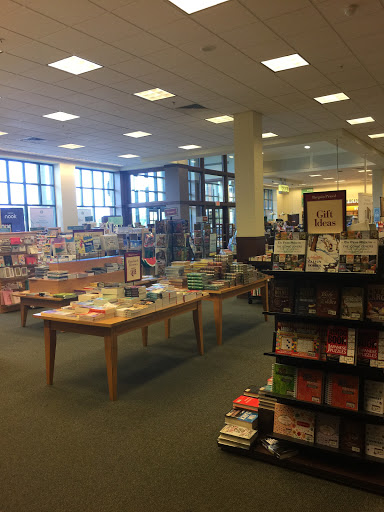 Book Store «Barnes & Noble», reviews and photos, 270 Buckland Hills Dr #1024, Manchester, CT 06040, USA