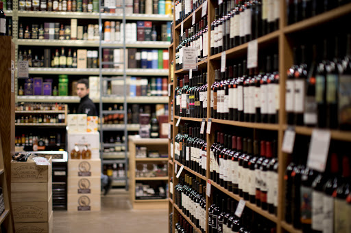 Wine Store «Red Wagon Wine Shoppe», reviews and photos, 1613 Livernois Rd, Troy, MI 48083, USA