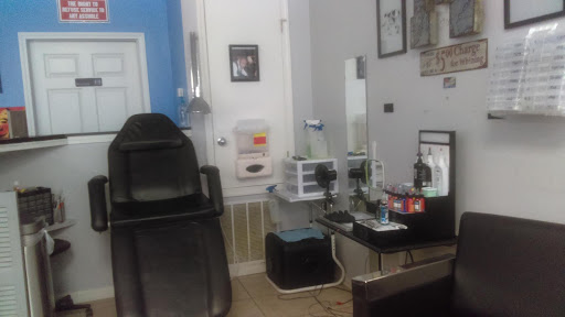 Tattoo Shop «Triple Threat Tattoos, LLC», reviews and photos, 58291 LA-433, Slidell, LA 70460, USA