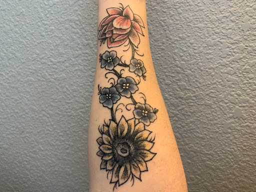 Tattoo Shop «Love N Hate Elite Tattoo Studio», reviews and photos, 2370 W Alameda Ave, Denver, CO 80223, USA