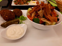 Plats et boissons du Restaurant libanais Le Roi Falafel à Lyon - n°10