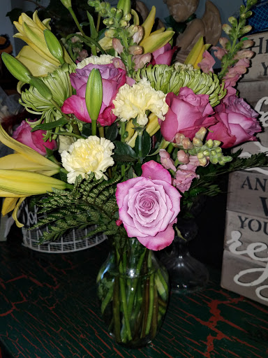 Florist «Around the Corner Florist», reviews and photos, 6003 Main St, Lula, GA 30554, USA