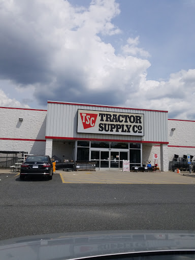 Home Improvement Store «Tractor Supply Co.», reviews and photos, 3095 S Delsea Dr, Vineland, NJ 08360, USA