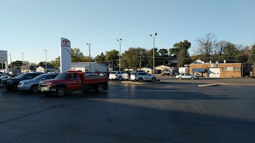 Car Dealer «Ken Nelson Auto Plaza, Inc.», reviews and photos, 1100 N Galena Ave, Dixon, IL 61021, USA