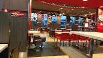 Atmosphère du Restaurant KFC Strasbourg la Vigie à Geispolsheim - n°3