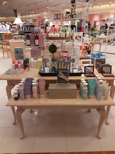 Department Store «Von Maur», reviews and photos, 2 Fountain Grass Dr, Lake St Louis, MO 63367, USA