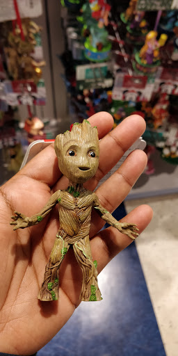 Toy Store «Disney Store», reviews and photos, 400 Premium Outlets Dr, Monroe, OH 45050, USA