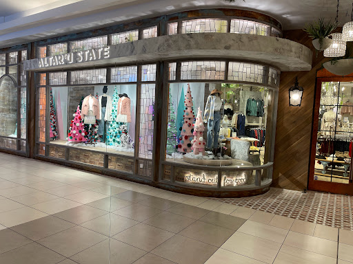 The Fashion Mall at Keystone, 8702 Keystone Crossing, Indianapolis, IN 46240, USA, 