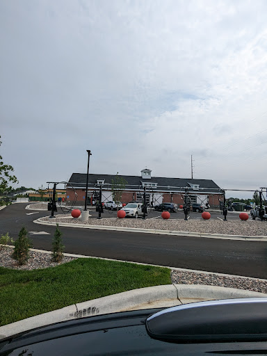 Bubble Barn Car Wash en Lakeville