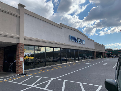 Grocery Store «Food Lion», reviews and photos, 794 Shopping Center Rd, Strasburg, VA 22657, USA