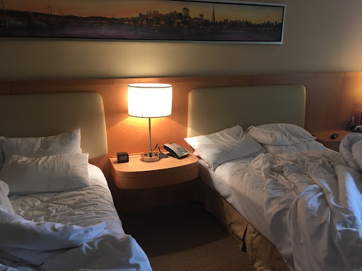 Airport Hotel «Hilton San Francisco Airport Bayfront», reviews and photos, 600 Airport Blvd, Burlingame, CA 94010, USA