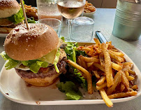 Plats et boissons du Restaurant de hamburgers Le Peak burger bar à Bidart - n°2