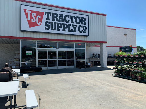Home Improvement Store «Tractor Supply Co.», reviews and photos, 2590 S Irby St, Florence, SC 29505, USA