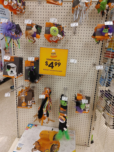 Pet Supply Store «PetSmart», reviews and photos, 2534 South Rd, Poughkeepsie, NY 12601, USA