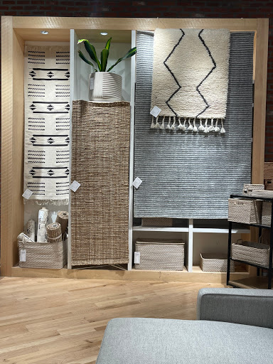 Furniture Store «west elm», reviews and photos, 160 Brookline Ave, Boston, MA 02215, USA