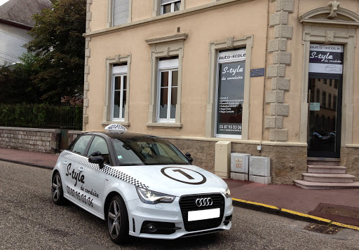 Auto Moto Ecole S-Tyle De Conduite (21 Rue du Parc) à Sarreguemines, Moselle