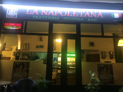 Información y opiniones sobre La Napoletana (Trattoria-Pizzeria-Bar) de Barcelona