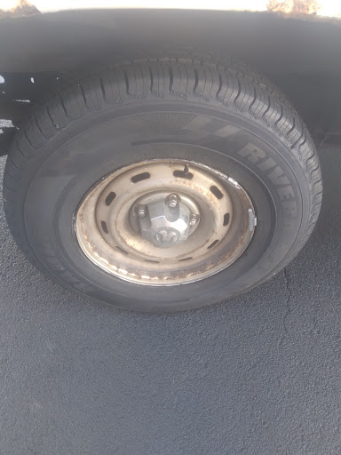 Tire Shop «Discount Tire Store - Indianapolis, IN», reviews and photos, 8302 N Michigan Rd, Indianapolis, IN 46268, USA