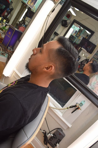 Barber Shop «Ybor City Barbering Company Barbershop And Bar», reviews and photos, 1409 E 7th Ave, Tampa, FL 33605, USA