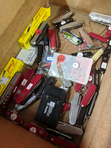 Cutlery Store «Hawthorne Cutlery & Gifts», reviews and photos, 3208 SE Hawthorne Blvd, Portland, OR 97214, USA