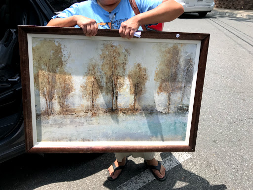 Thrift Store «Matthews Help Center & Thrift Shop», reviews and photos, 119 N Ames St, Matthews, NC 28105, USA