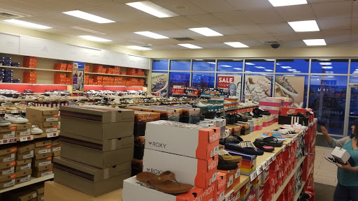 Shoe Store «Famous Footwear», reviews and photos, 10620 Melody Dr, Northglenn, CO 80234, USA