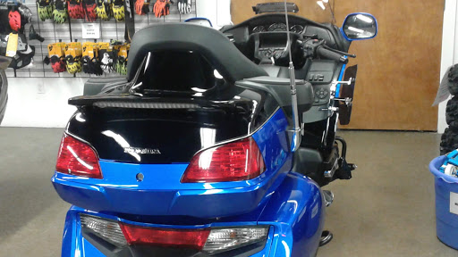 Motorcycle Dealer «Sindt Motor Sales», reviews and photos, 4460 Dodge St, Dubuque, IA 52003, USA