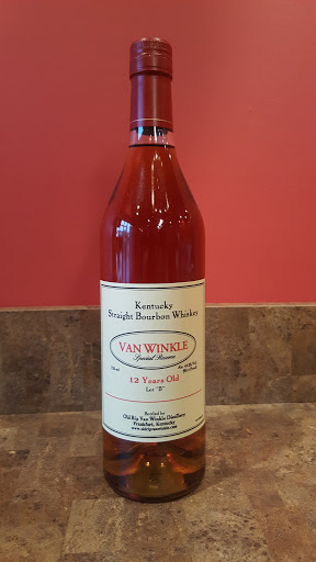 Liquor Store «21st Amendment Wine and Spirts», reviews and photos, 3404 E 146th St, Carmel, IN 46033, USA