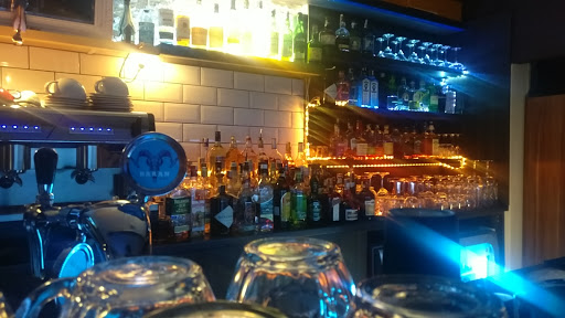Fizz Music Cocktail Bar